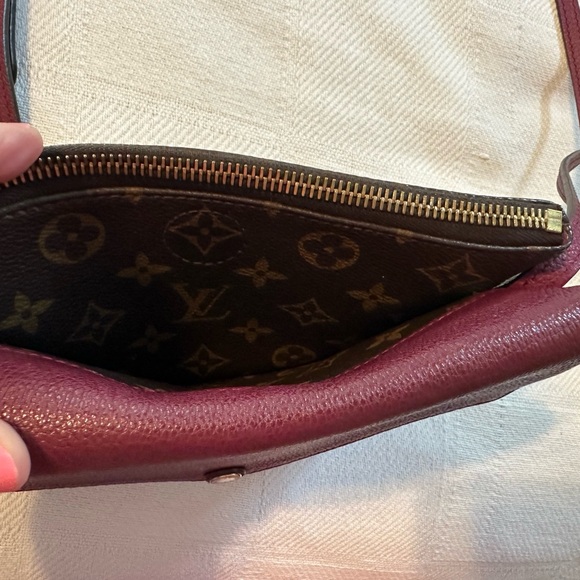 100% Authentic Louis Vuitton Twice Raisin Monogram Canvas Shoulder Bag - Picture 4 of 10